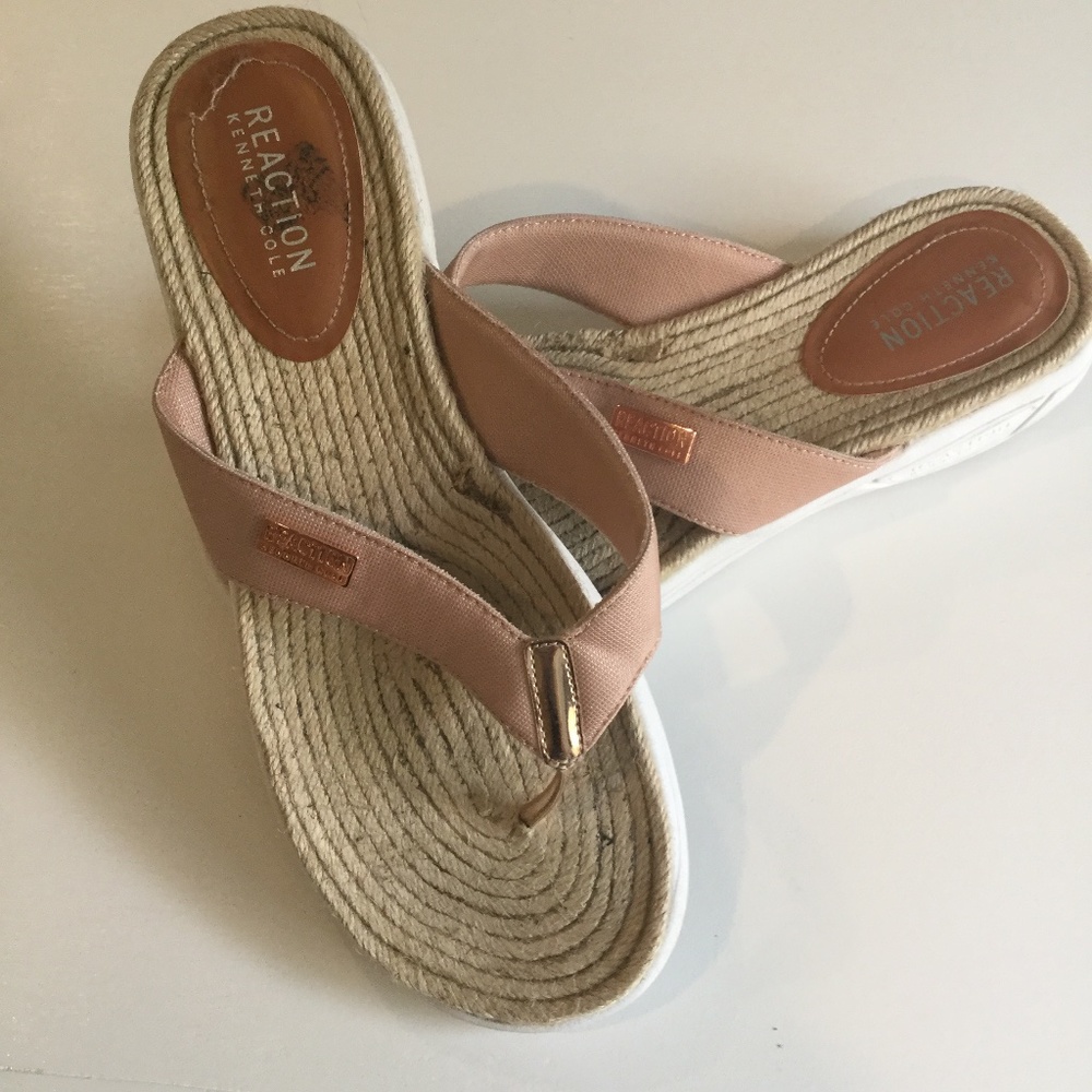 Reaction by Kenneth Cole Flip Flops